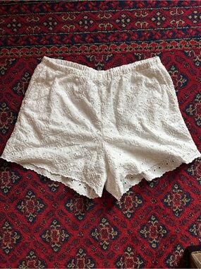 GAP Cotton Eyelet Shorts